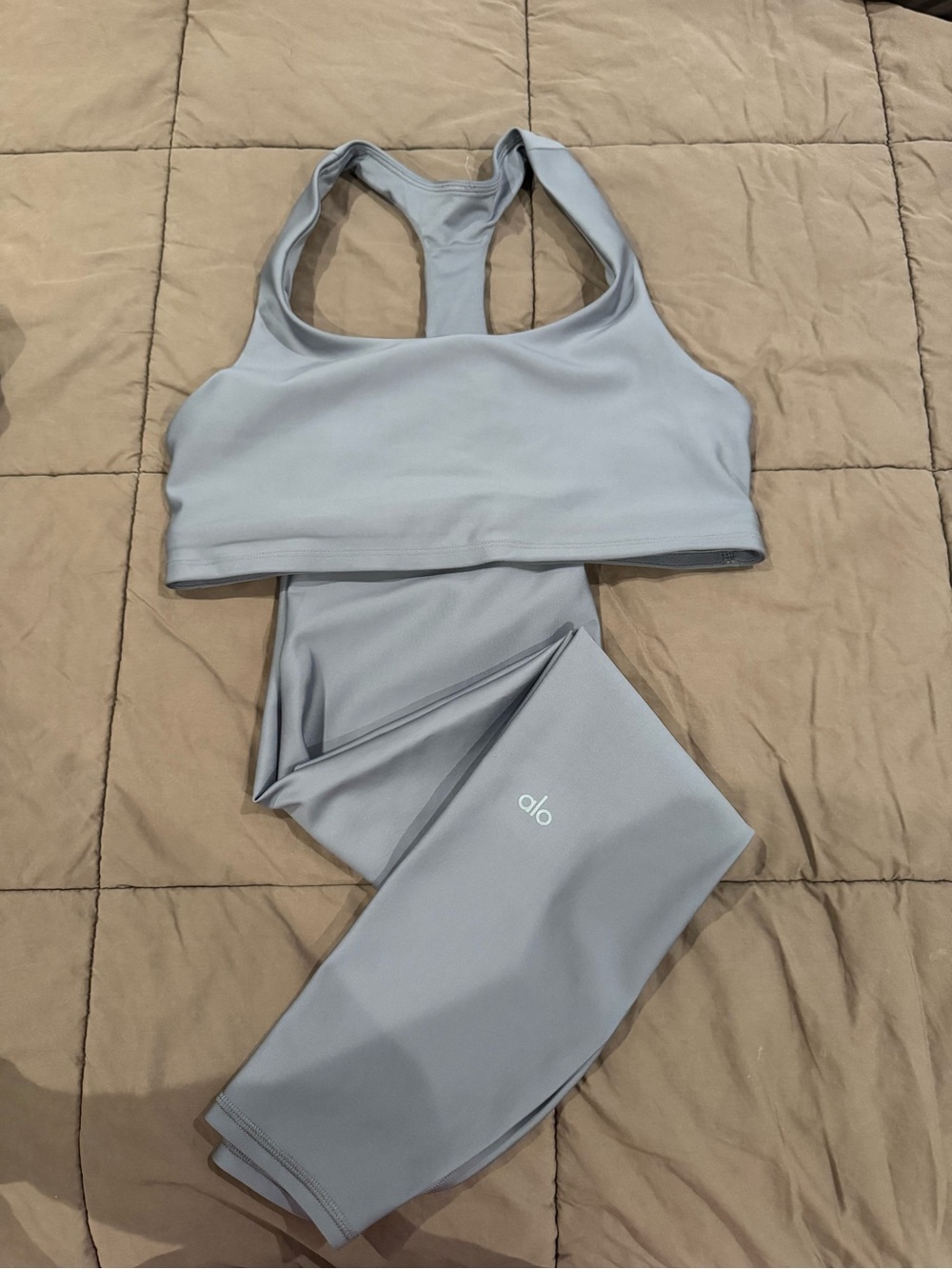 💜 ALO Grayish Purple 2-Piece Activewear Set
